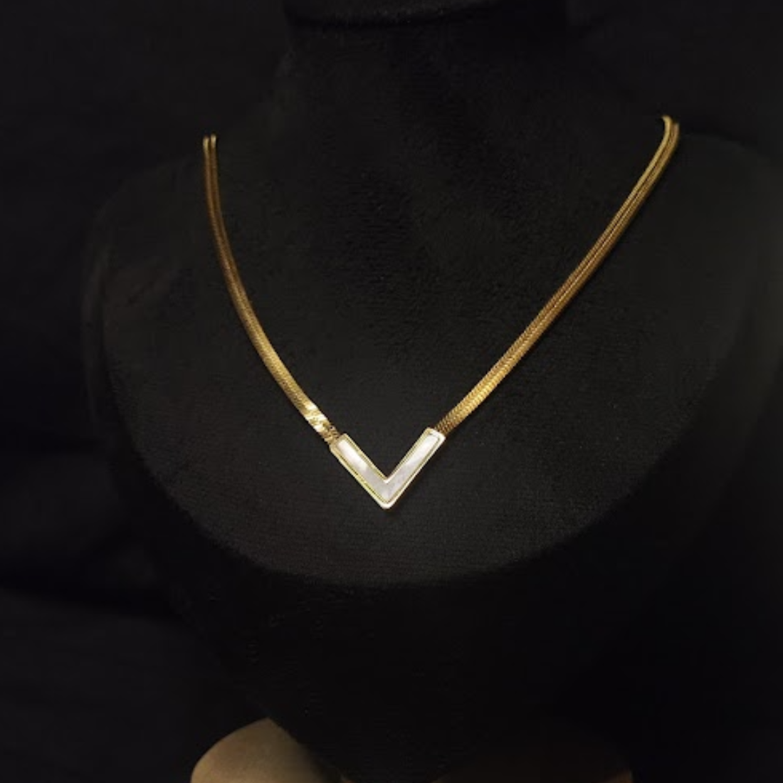 Κολιέ ''V-Line''