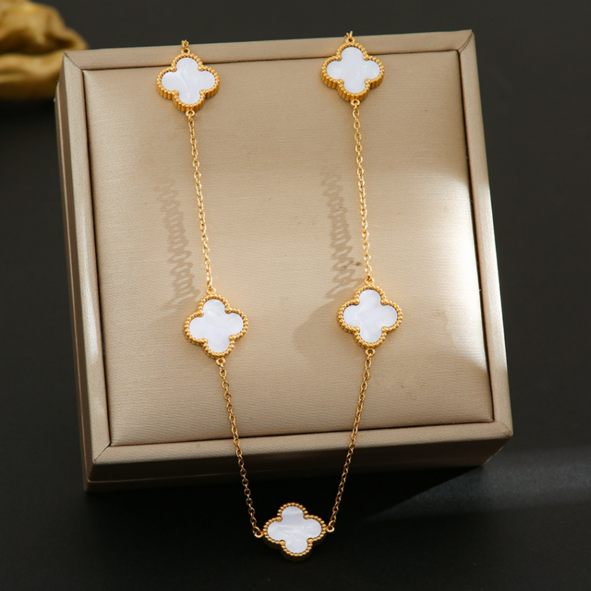 Κολιέ "Clover Grace"